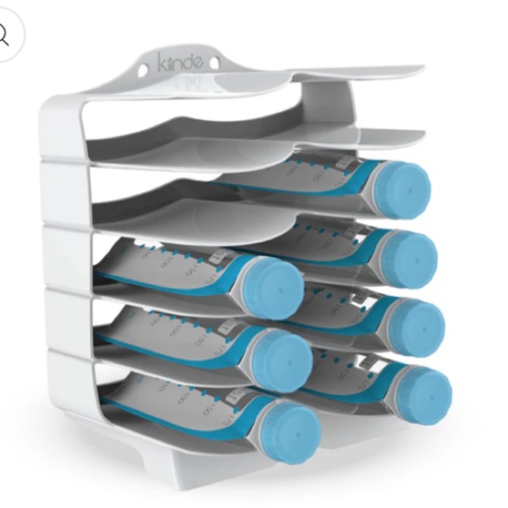 The Twist Keeper™ Breastmilk Storage Bag Holder